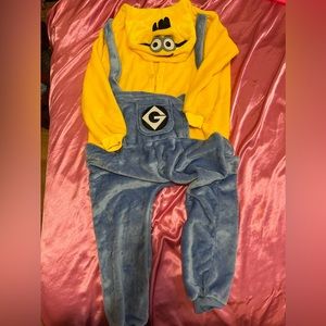 Kids minion onesie size small